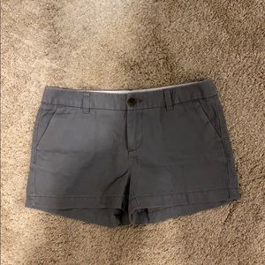 Khaki shorts gray